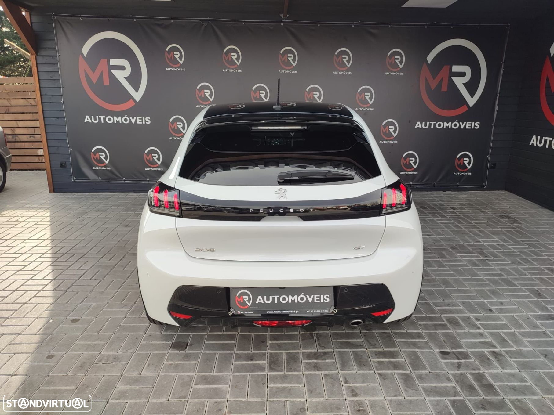 Peugeot 208 1.5 BlueHDi GT - 8