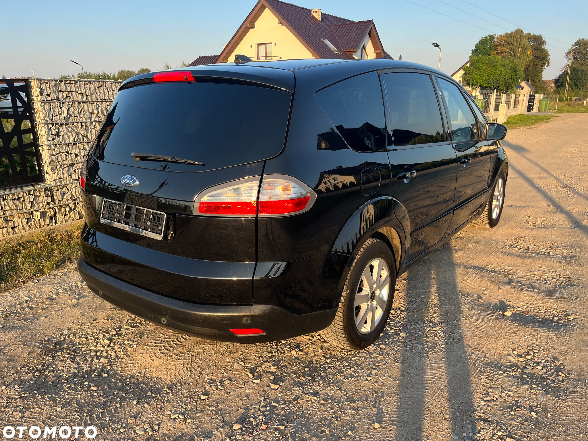 Ford S-Max - 11