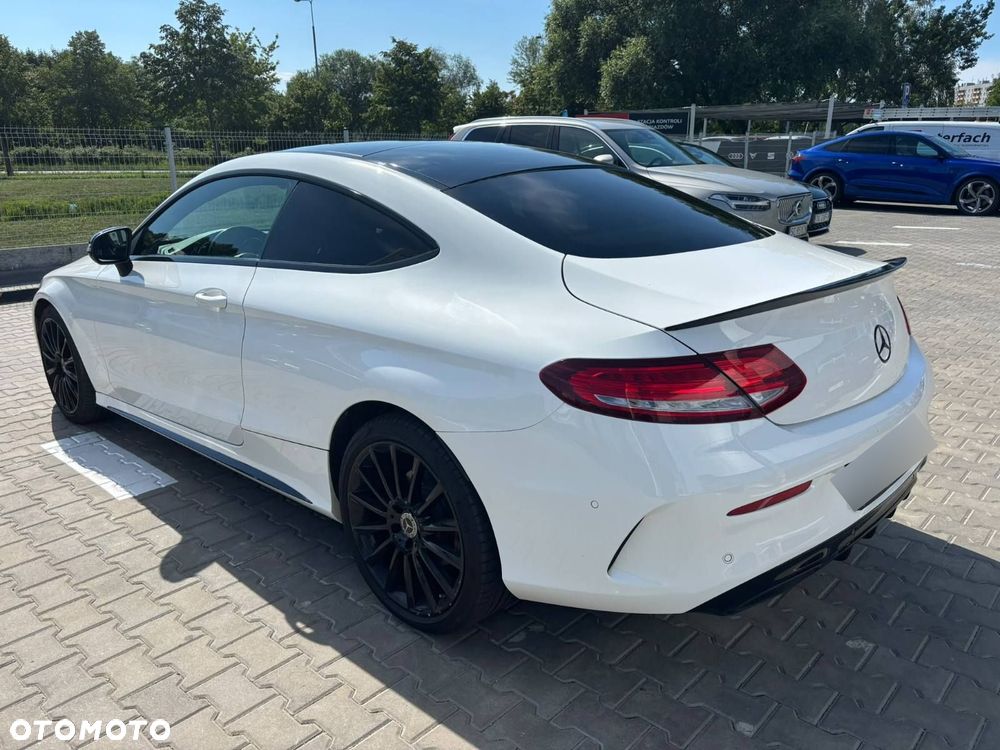 Mercedes-Benz Klasa C 200 4-Matic 9G-Tronic - 3
