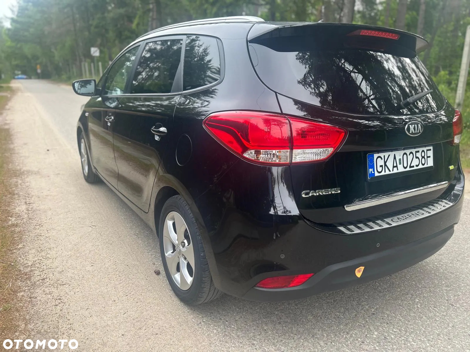 Kia Carens 1.7 CRDi L - 12