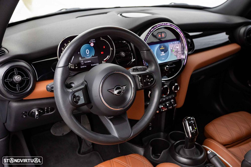 MINI Cabrio Cooper Premium Extra Classic Auto - 29