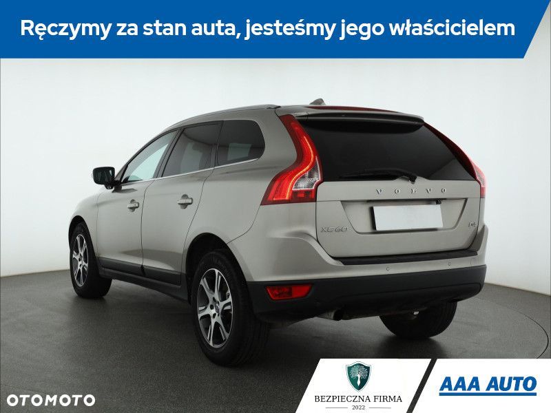 Volvo XC 60 - 6