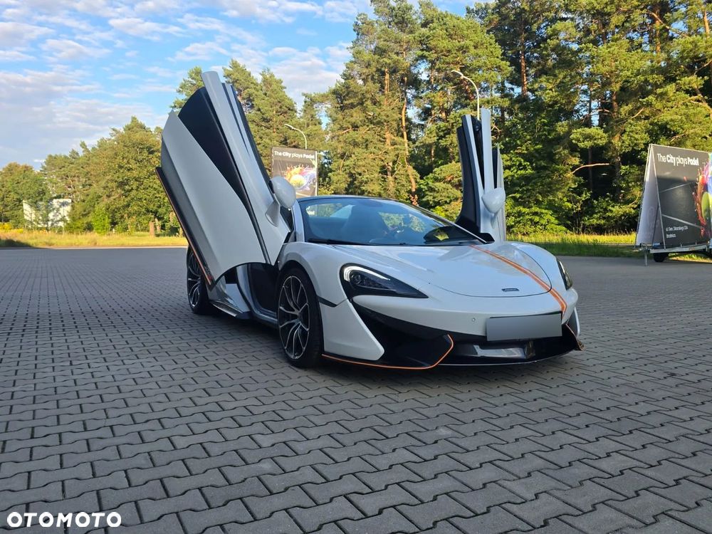 McLaren 570S Spider - 9