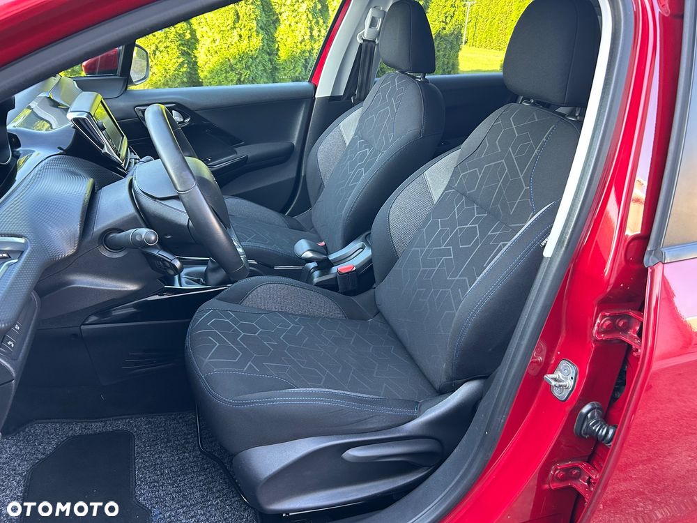Peugeot 2008 - 6