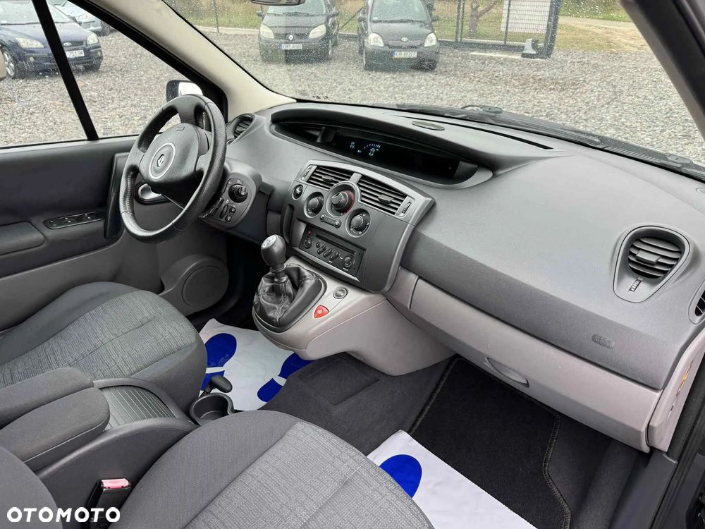 Renault Scenic 1.6 16V Emotion Plus - 18