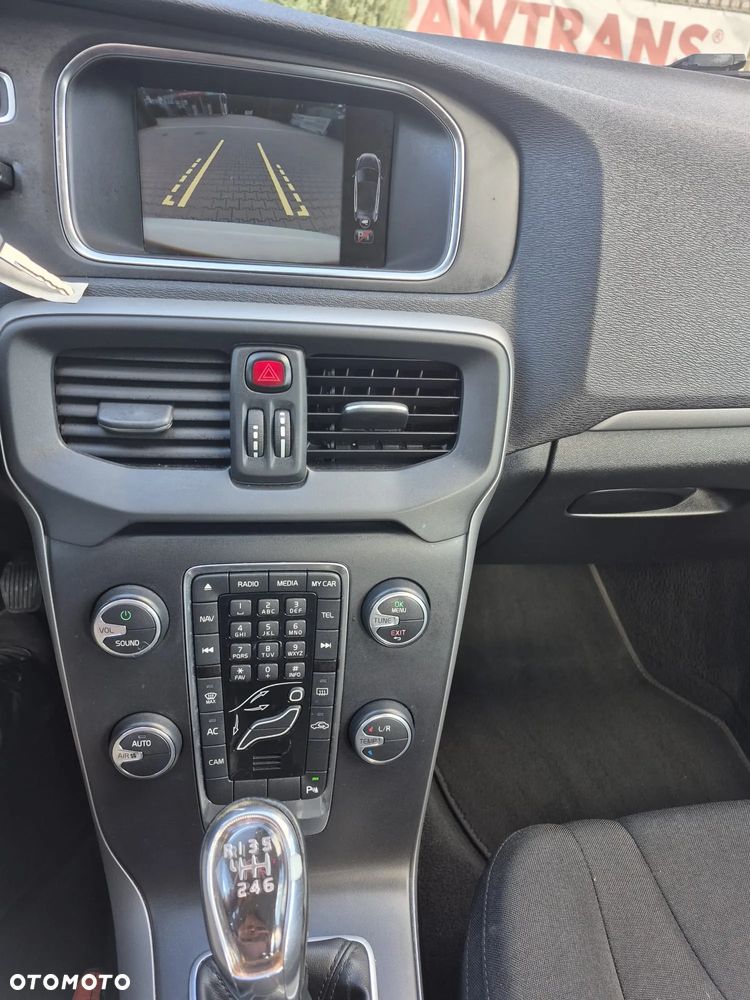 Volvo V40 - 8