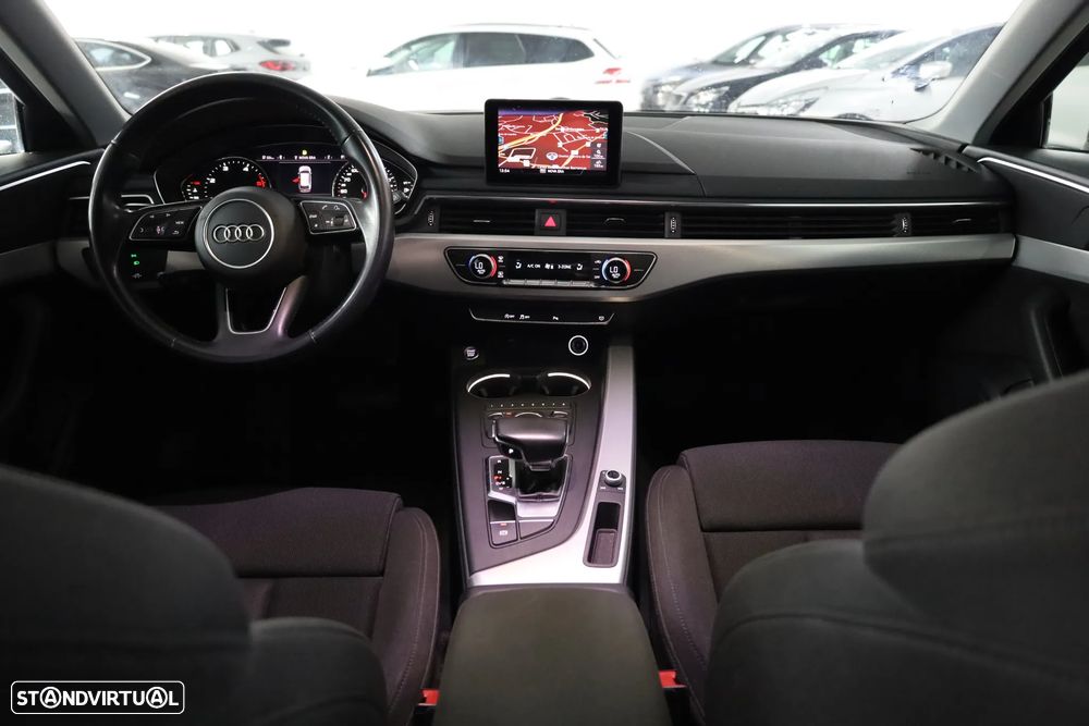 Audi A4 2.0 TDI S-line S tronic - 22