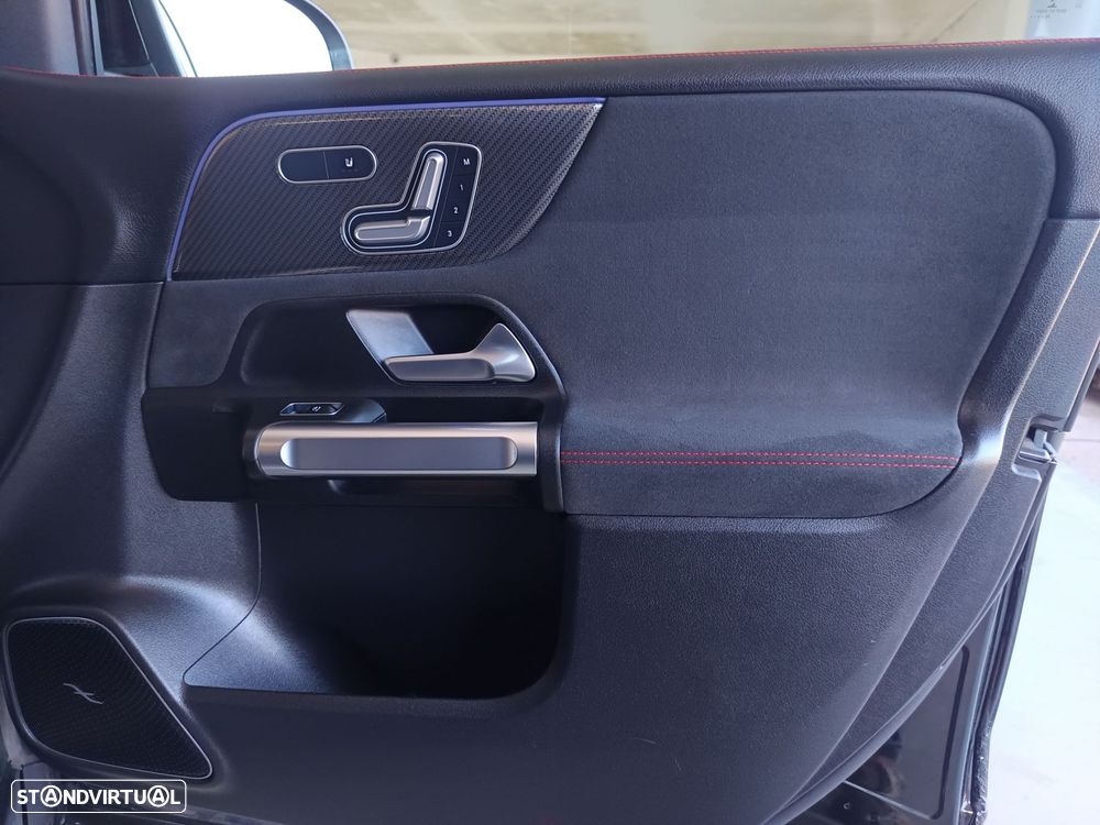 Mercedes-Benz GLB 180 d AMG Line - 39
