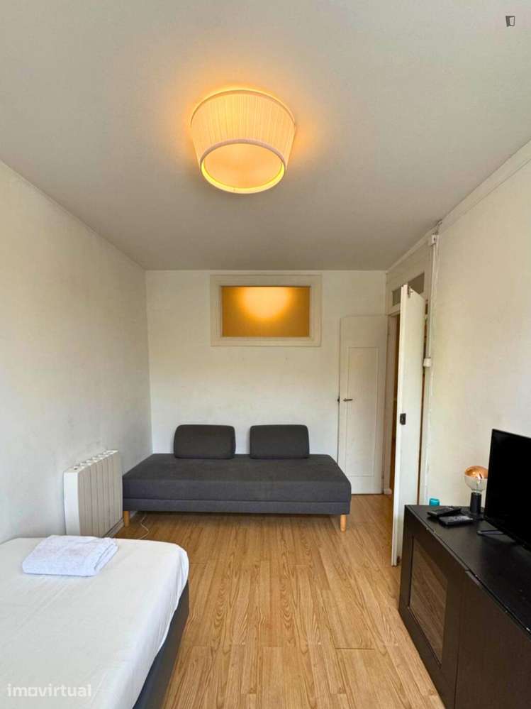 Apartamento com 3 quartos - localizado em Lordelo do Ouro Porto - Grande imagem: 4/18