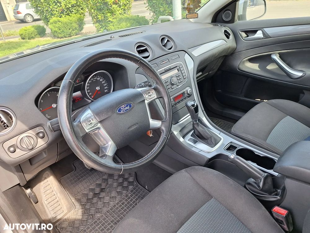 Ford Mondeo - 15