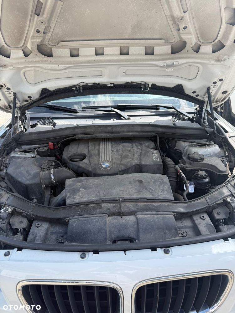 BMW X1 xDrive20d - 15