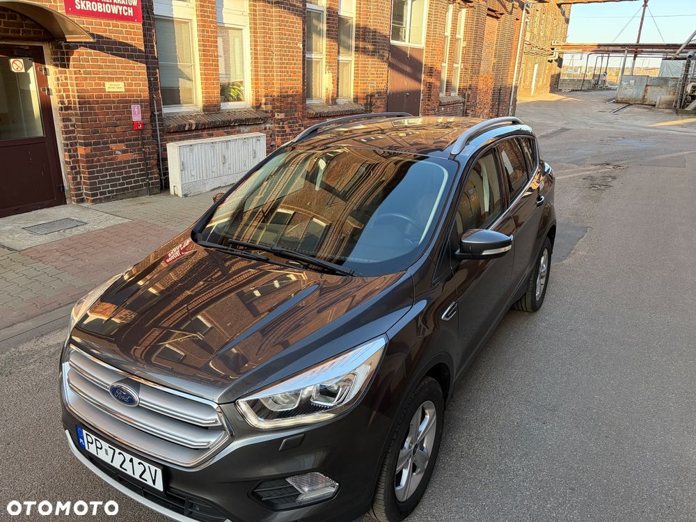 Ford Kuga 1.5 EcoBoost 2x4 Titanium - 18