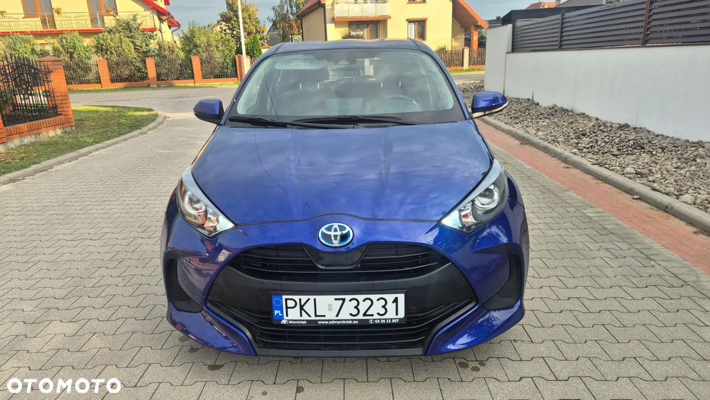 Toyota Yaris 2023 photo 3