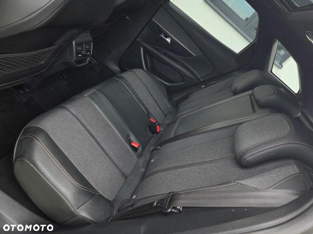 Peugeot 3008 1.2 PureTech GT S&S - 17