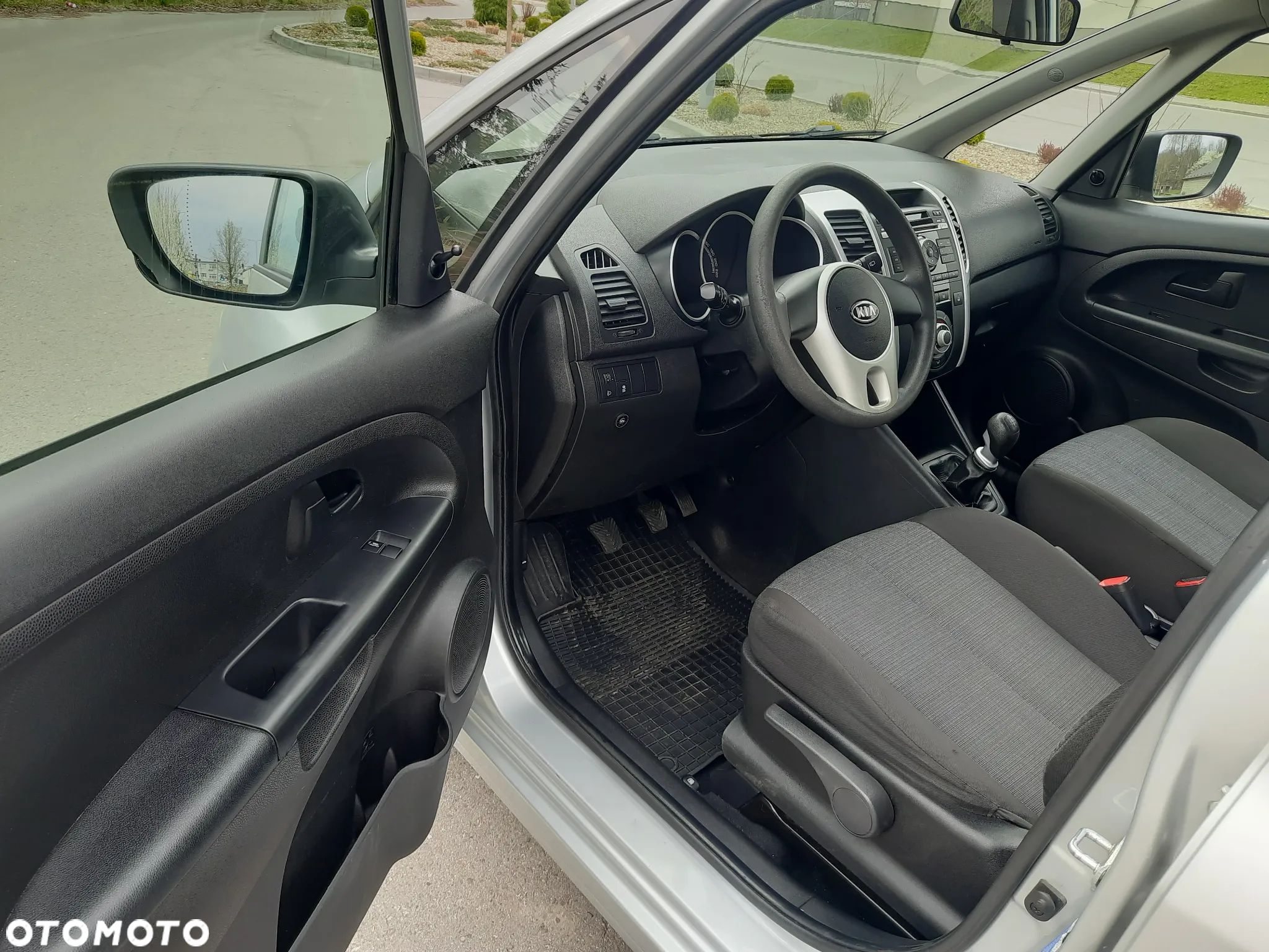 Kia Venga 1.4 L - 5