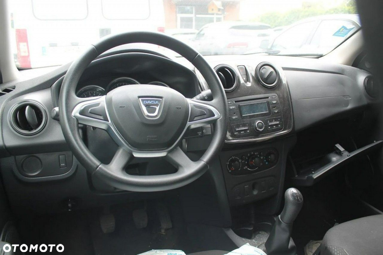 Dacia Sandero - 7