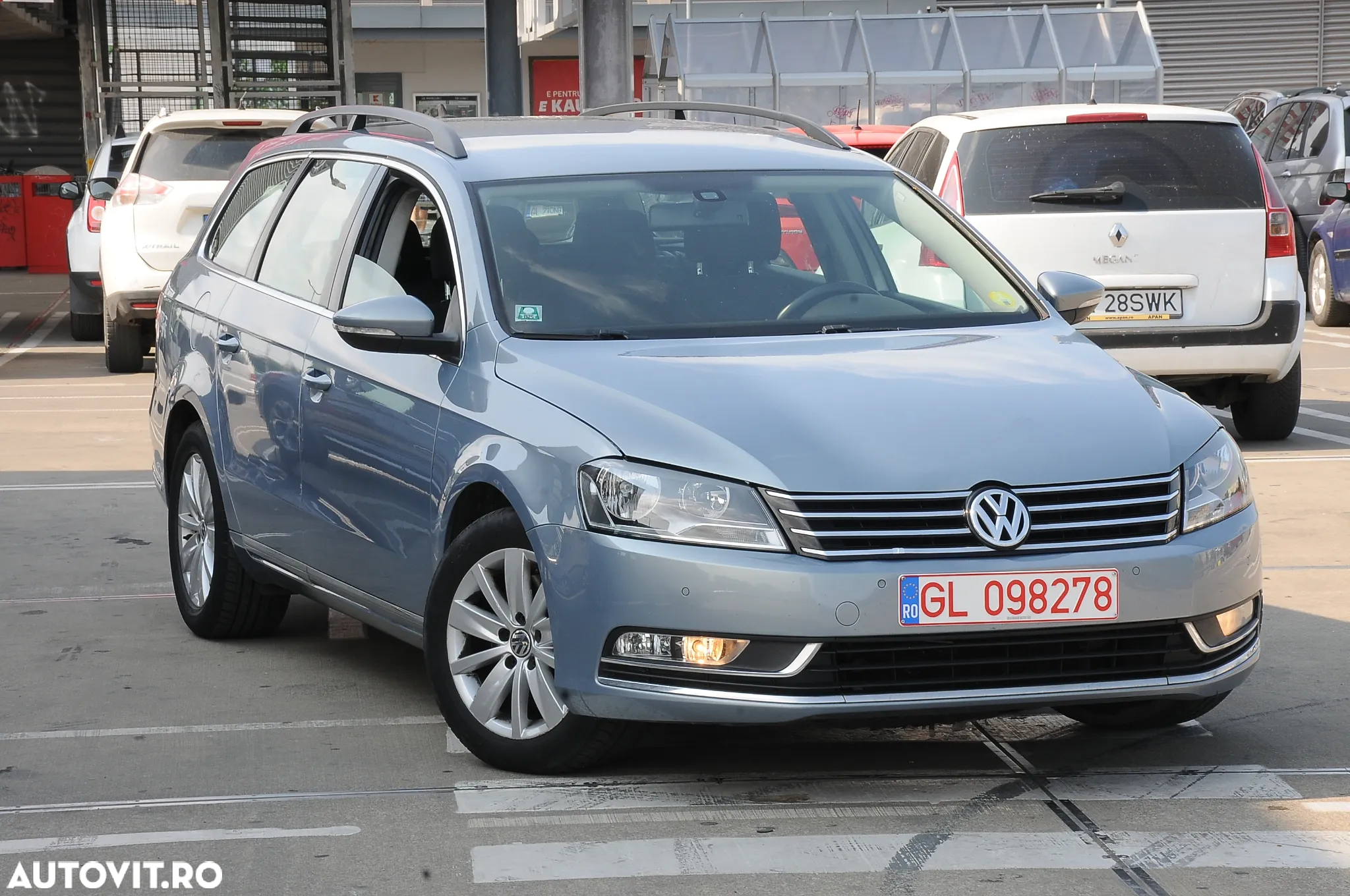 Volkswagen Passat Variant 1.6 TDI BlueMotion - 16