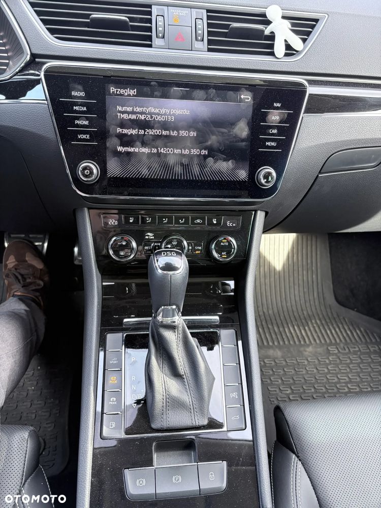 Skoda Superb 1.4 TSI Plug-In Hybrid L&K DSG - 6