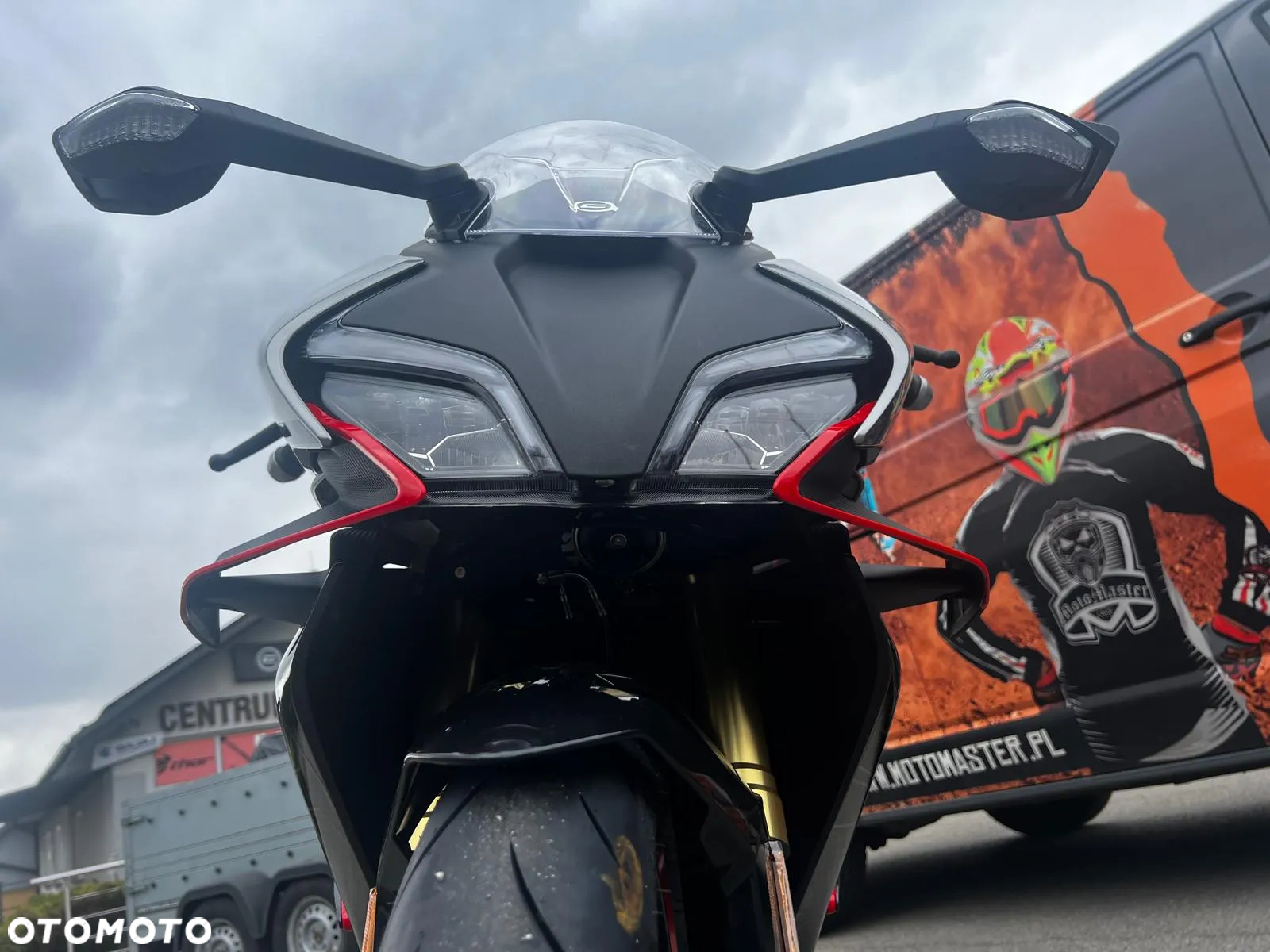 CFMoto SR - 20
