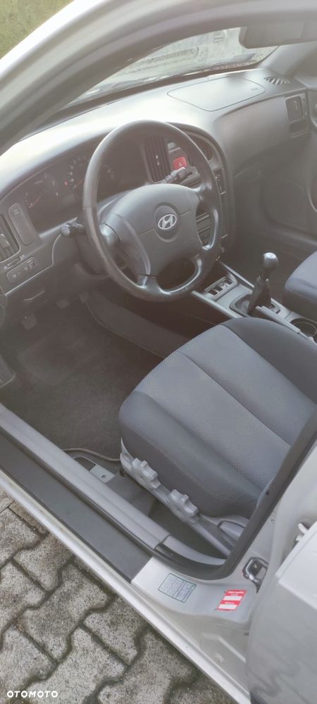 Hyundai Elantra - 7