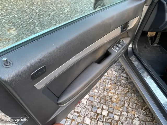 Mercedes-Benz 220 - 20