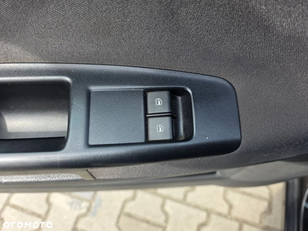 Volkswagen Polo 1.2 - 12