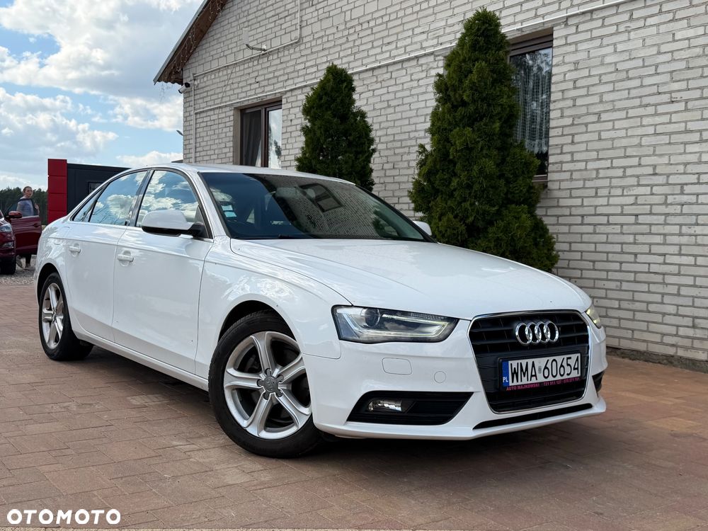 Audi A4 Limousine - 9