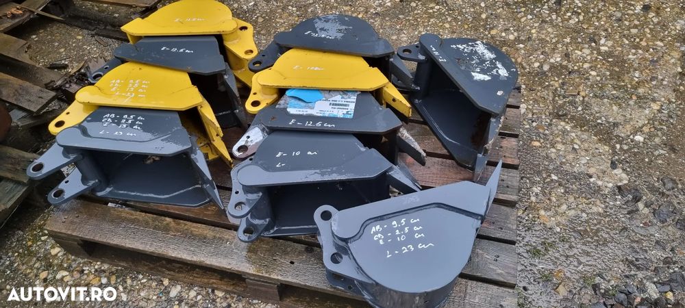 cupa miniexcavator bolt 25mm - 2