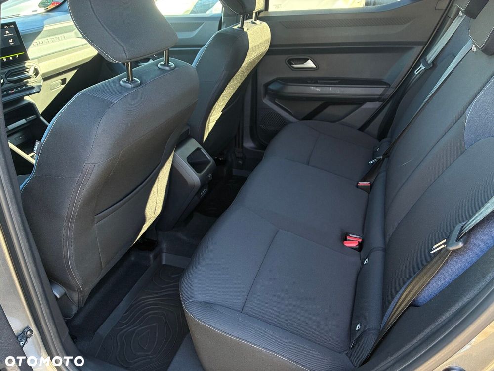 Dacia Duster 1.6 Full Hybrid 140 Extreme MMT - 31
