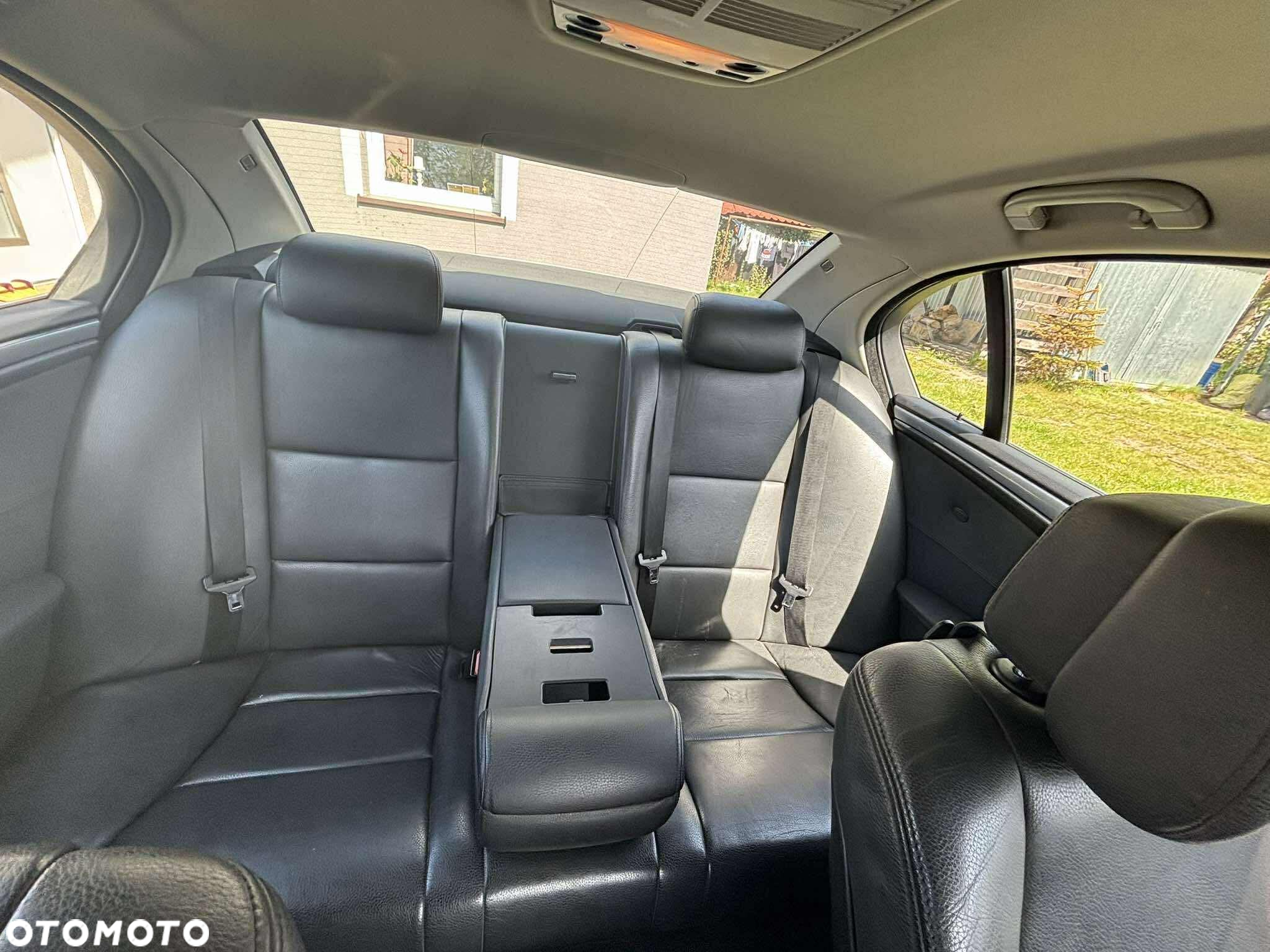 BMW Seria 5 - 12