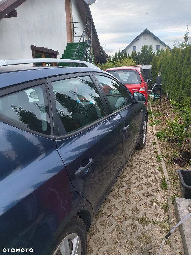 Kia Ceed - 1