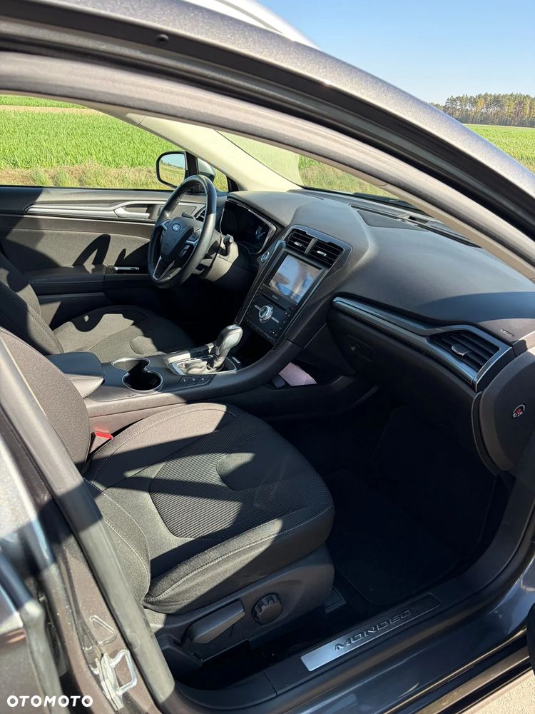Ford Mondeo 2.0 Hybrid Titanium GPF - 19