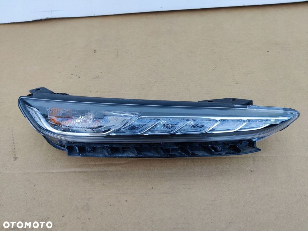 Lampa prawa LED Hyundai Kona - 1