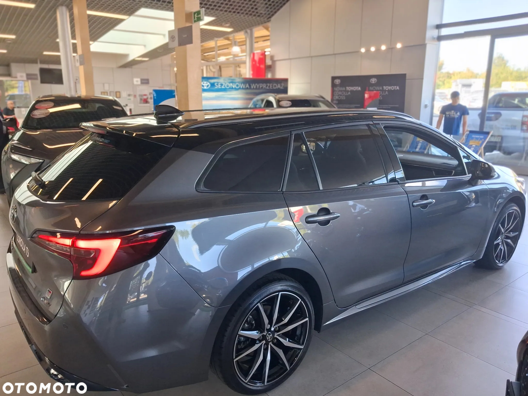 Toyota Corolla 2.0 Hybrid GR Sport - 8