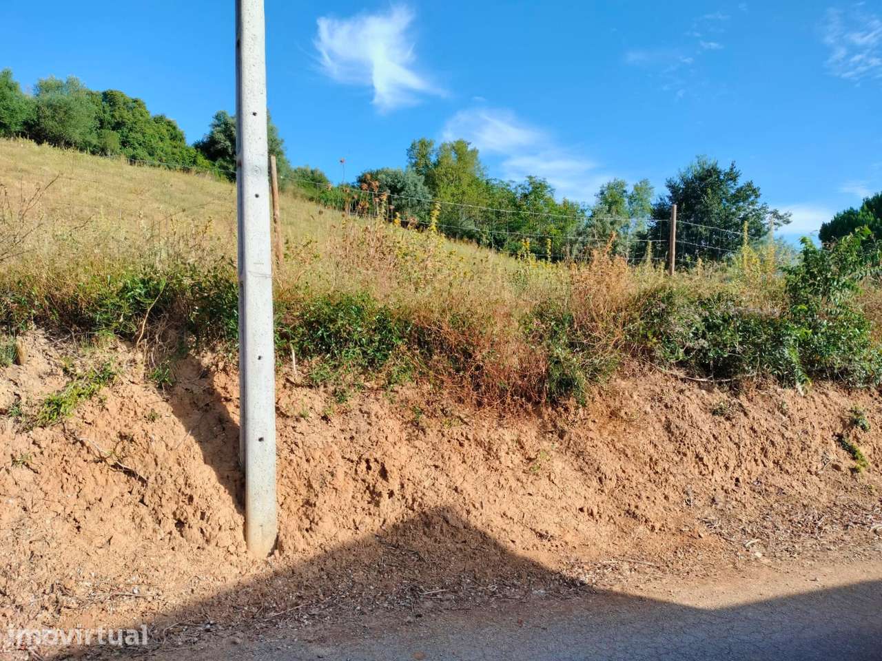 Lote de terreno urbano com área de 2.644m² - Grande imagem: 3/18