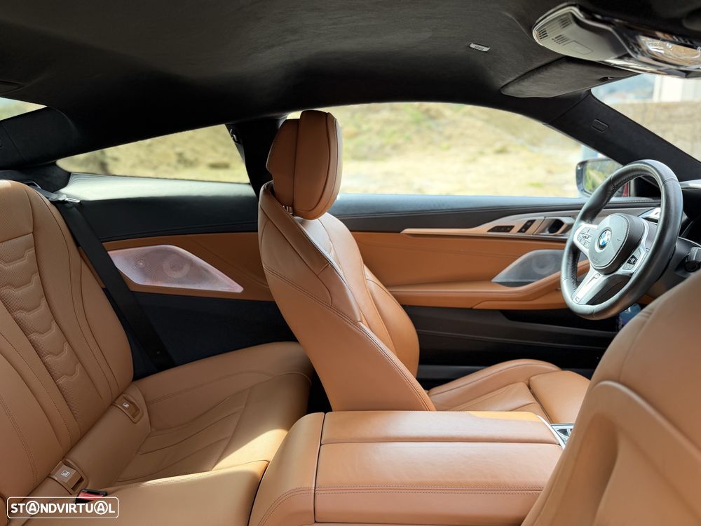 BMW M850i xDrive - 11