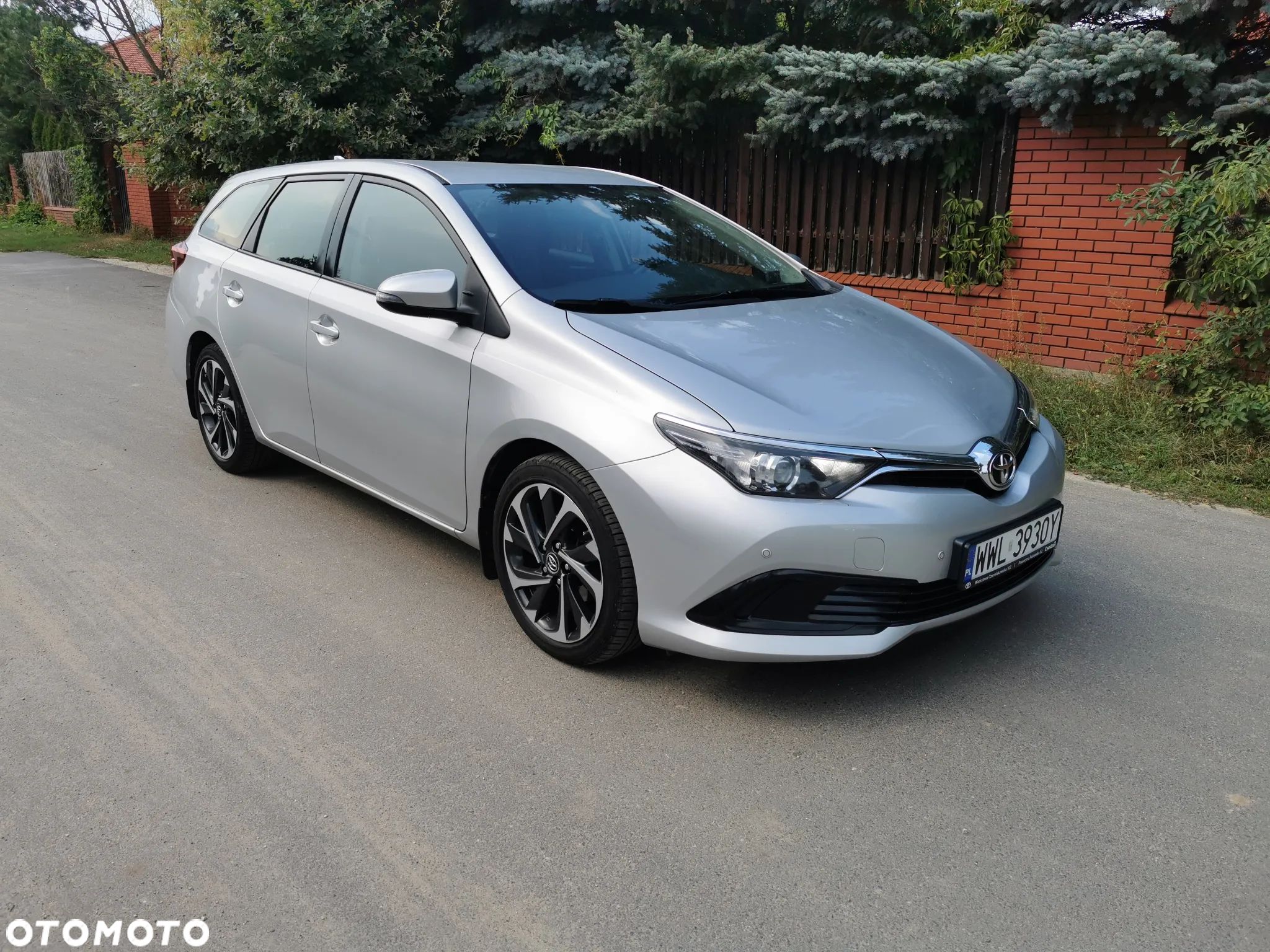 Toyota Auris - 1