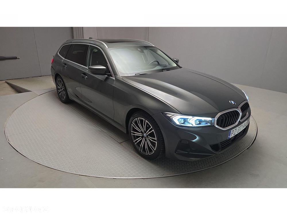 BMW Seria 3 - 26