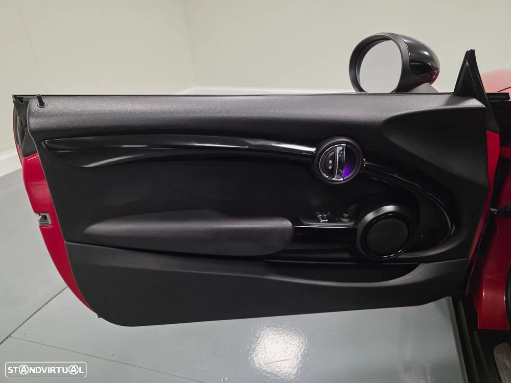 MINI 3 Portas Cooper D 60 Years Chili - 47