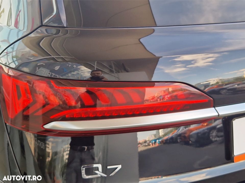 Audi Q7 50 TDI quattro Tiptronic S line - 11