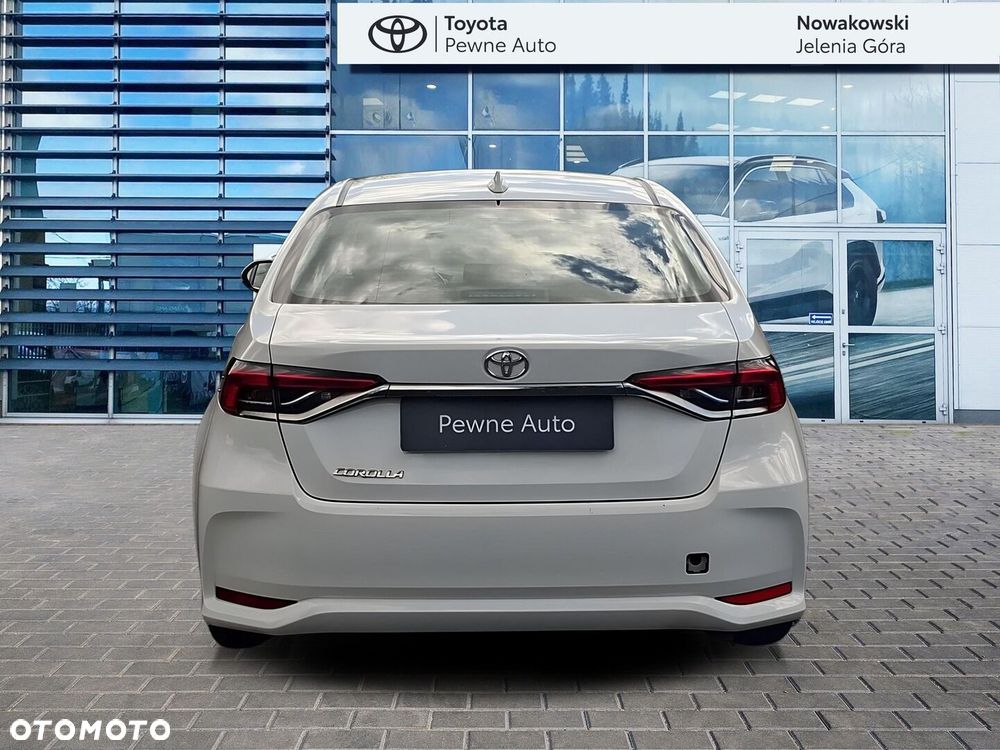 Toyota Corolla - 6