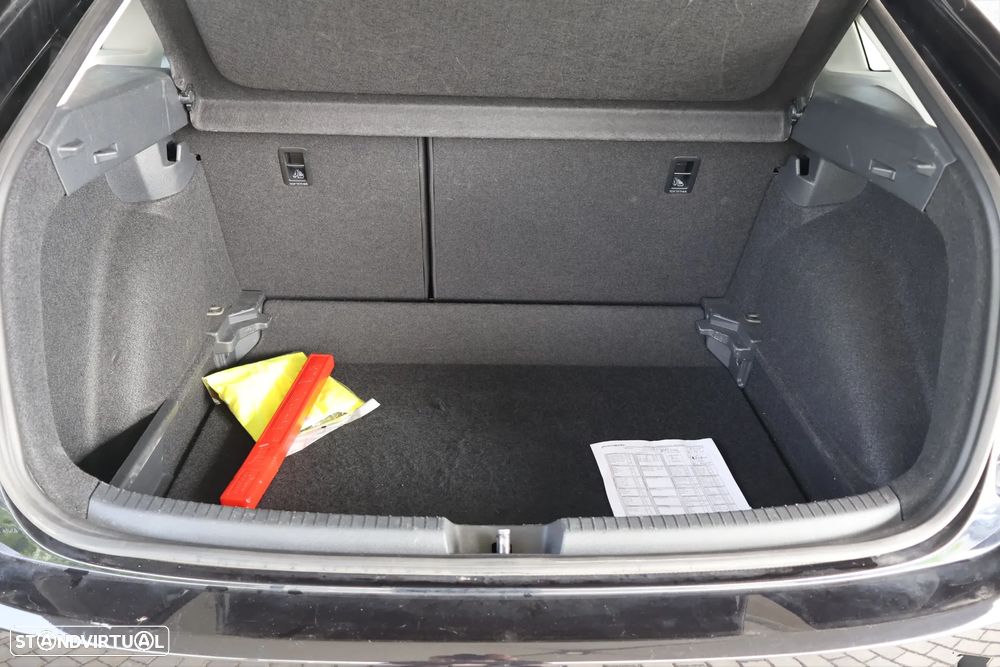 VW Taigo 1.0 TSI Urban - 13