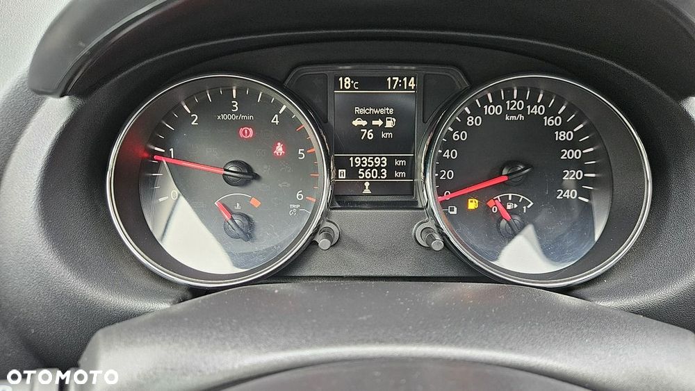 Nissan Qashqai - 23