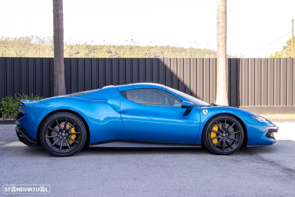 Ferrari 296 GTS Spider - 27