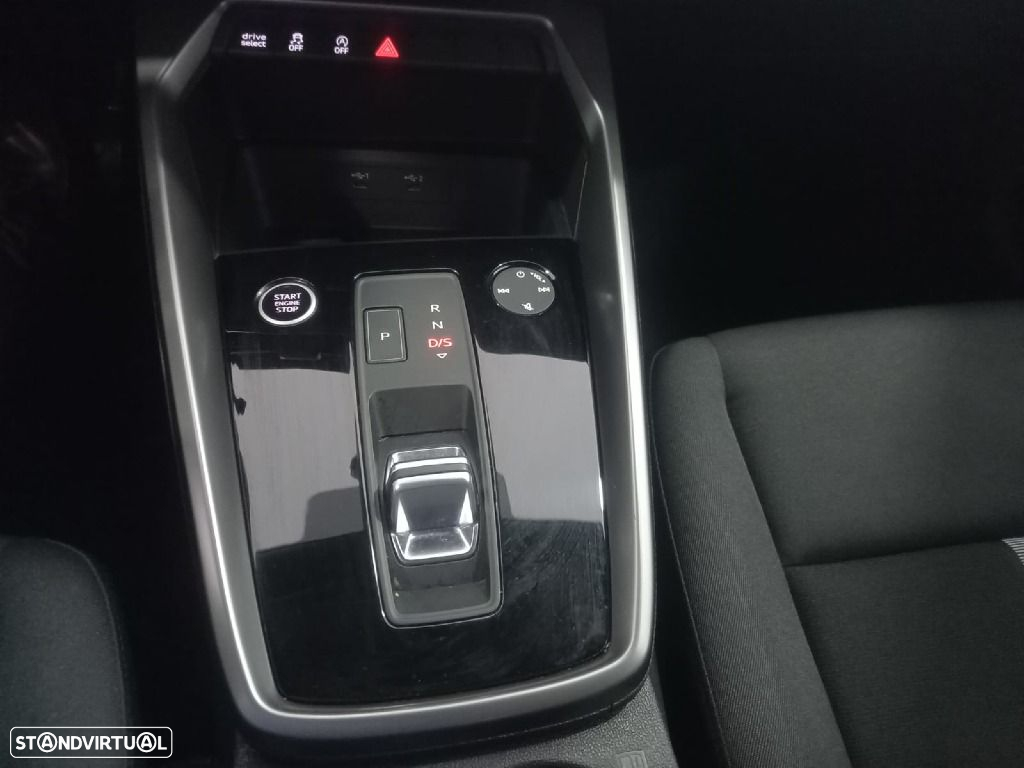 Audi A3 Sportback 30 TFSI Advanced S tronic - 16