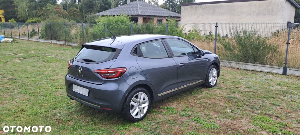 Renault Clio - 8