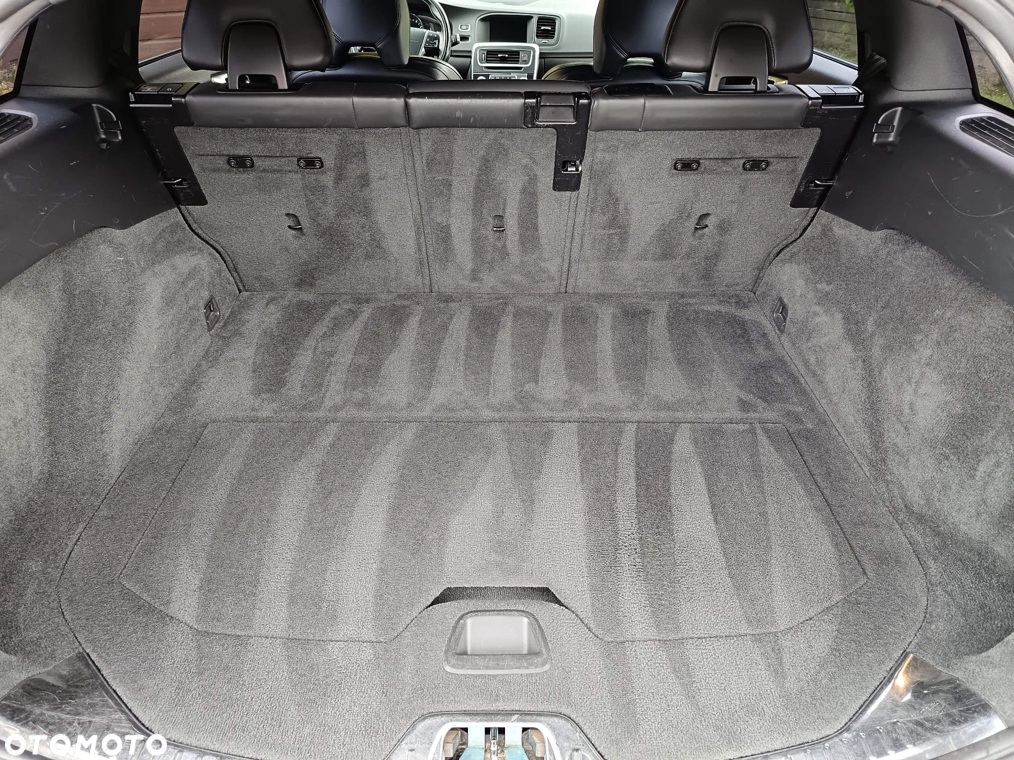 Volvo V60 T6 AWD R-Design Summum - 38