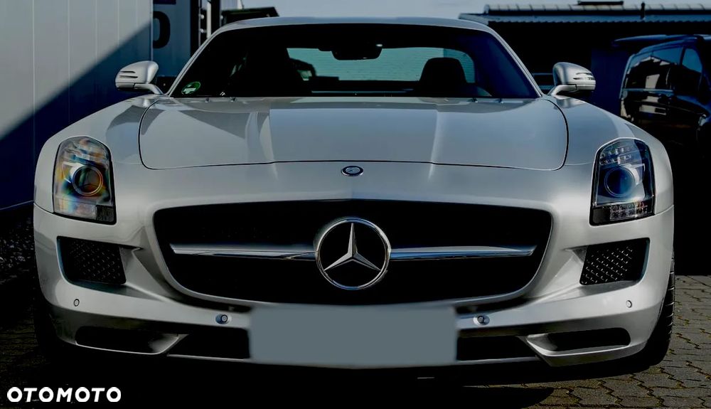 Mercedes-Benz SLS - 2