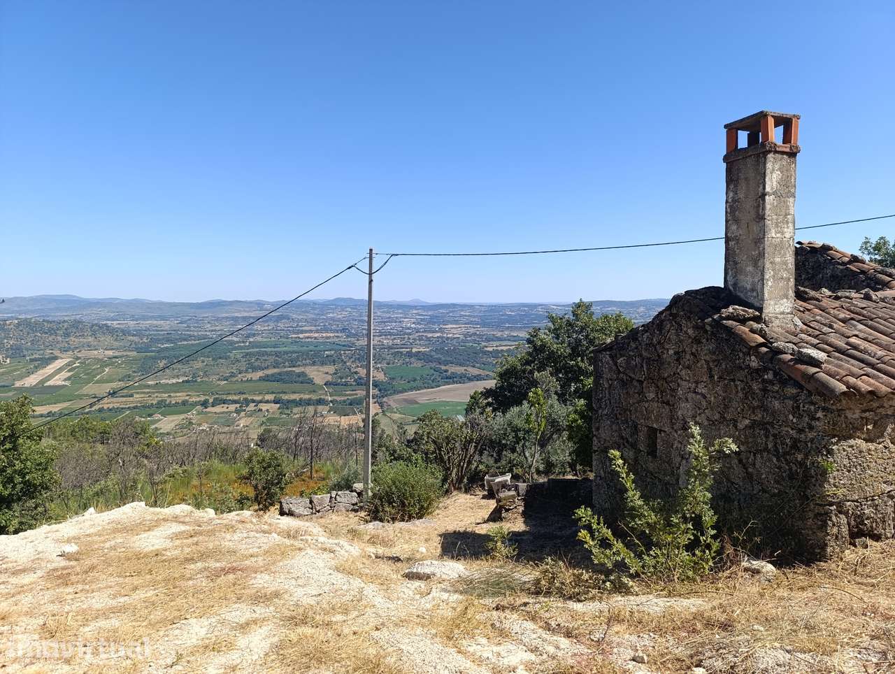 Quinta com ruína 3,8ha na encosta da Serra da Estrela - Grande imagem: 4/20