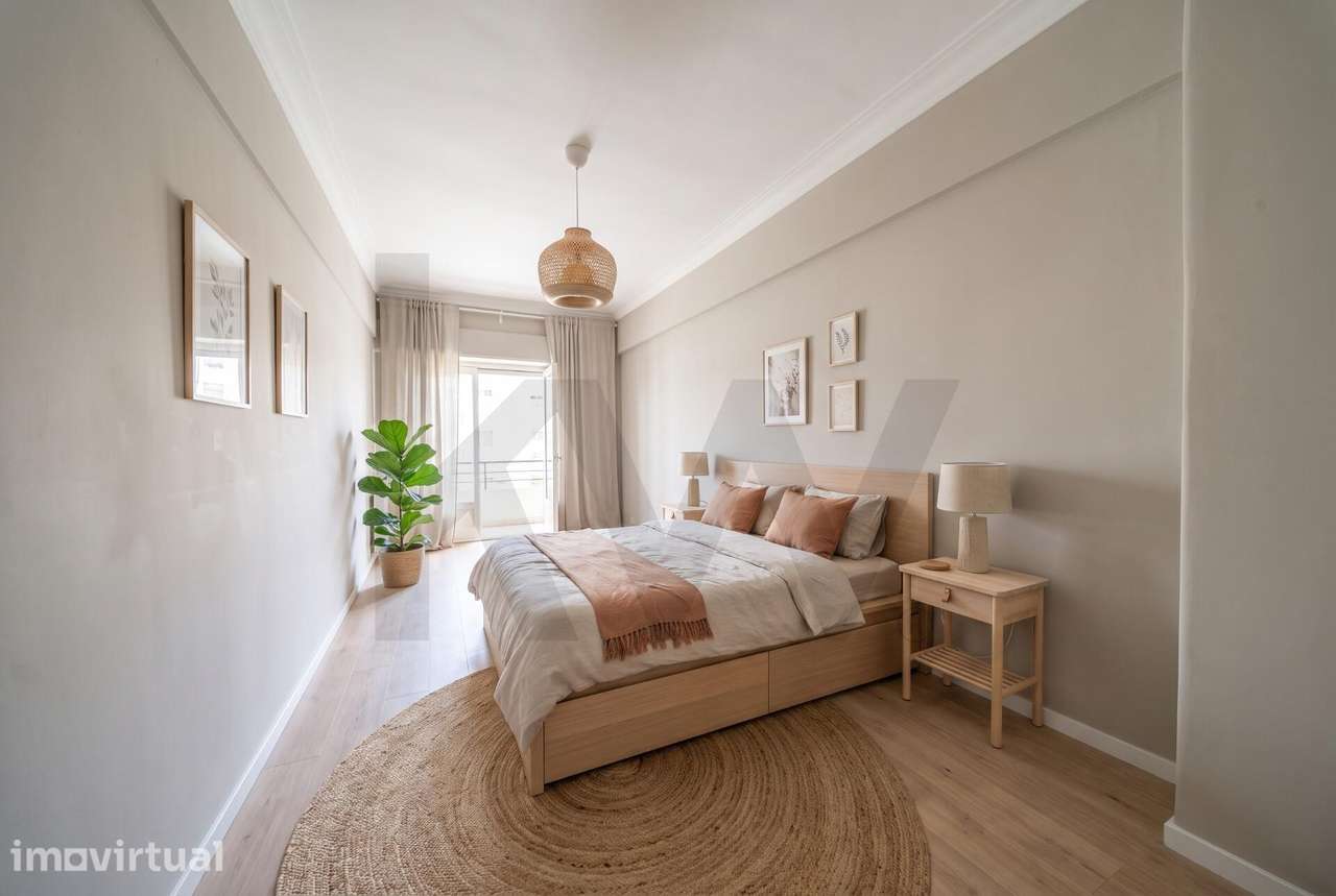 T2 com excelente luz natural e potencial de remodelação | Quinta das C - Grande imagem: 2/36